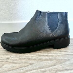 Alegria Shayne Black Leather Chelsea Boot Ankle Booties Women’s size 39 / 8.5